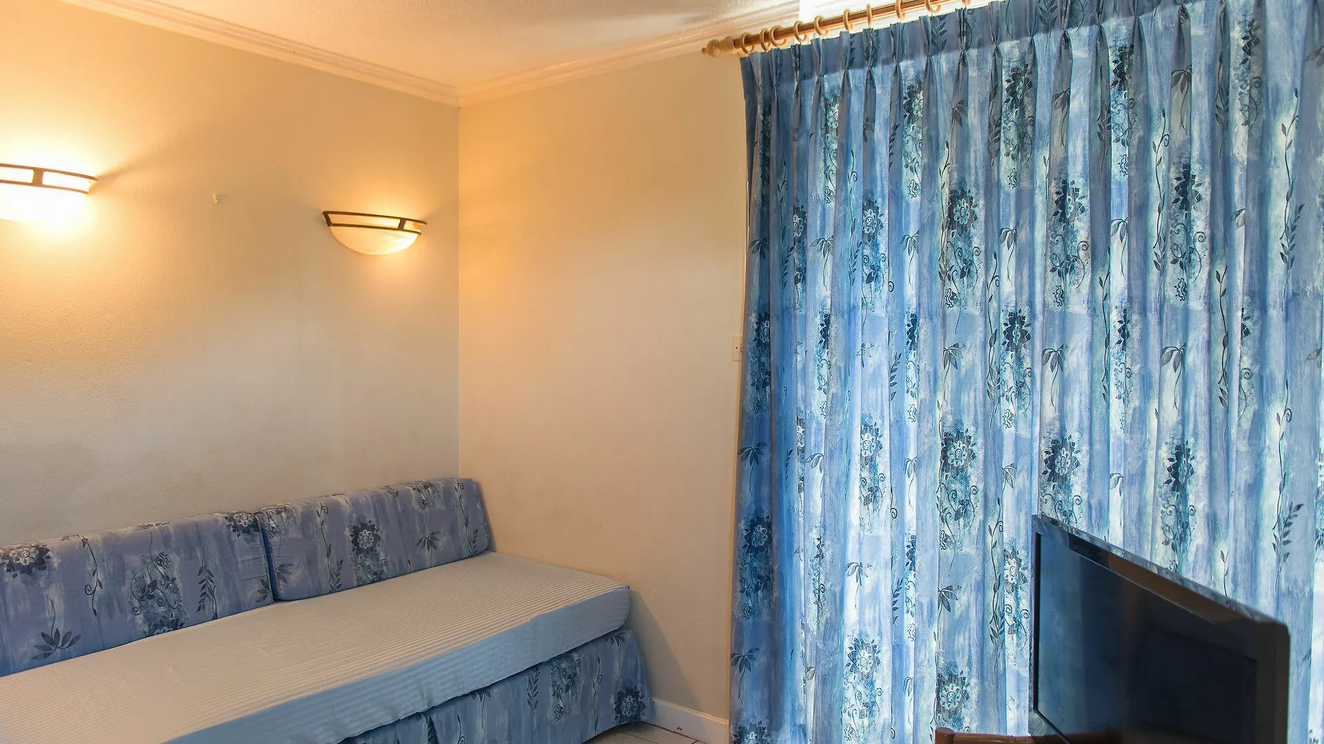 Aparthotel Lovely 2 Bedrooms Apartment