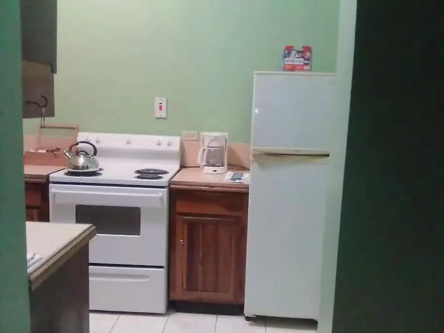 아파트호텔 Lovely 2 Bedrooms Apartment 오쵸 리오스